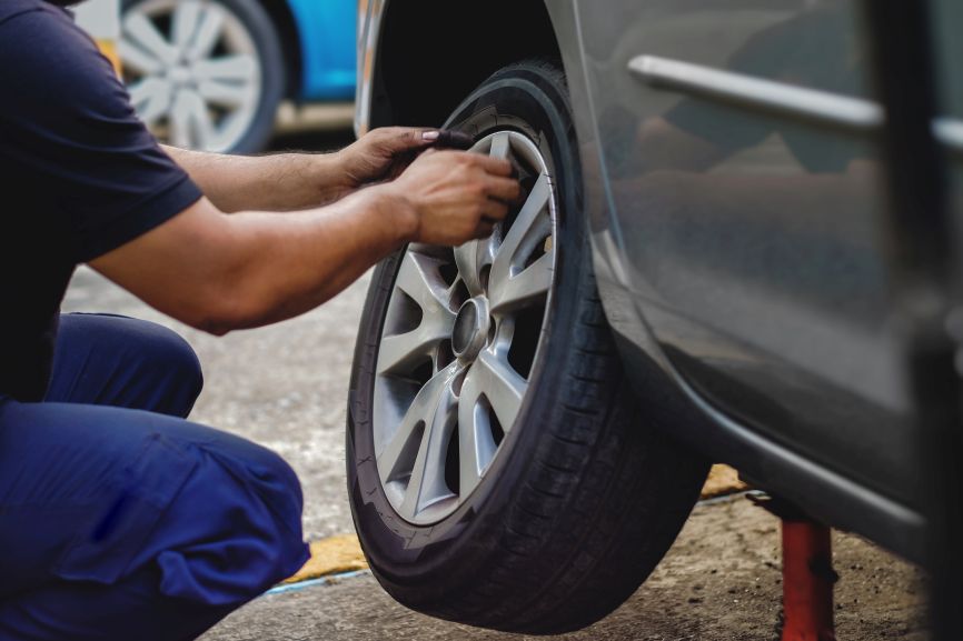 how long car tyres last depends on age and mileage